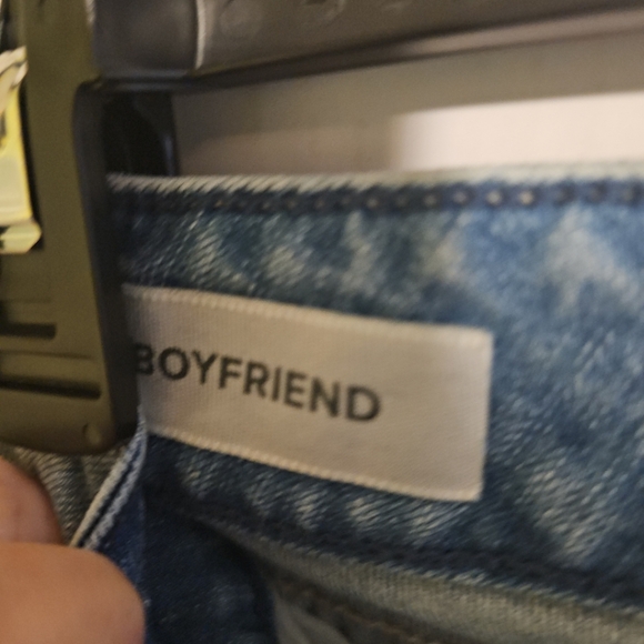 Women's Size 10 Torrid Boyfriend Denim Blue Jeans Ripped - Picture 3 of 11